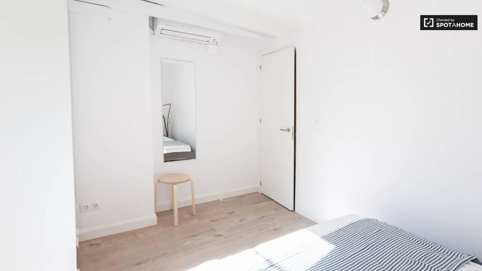 Ramblas Chic - 03 Apartment